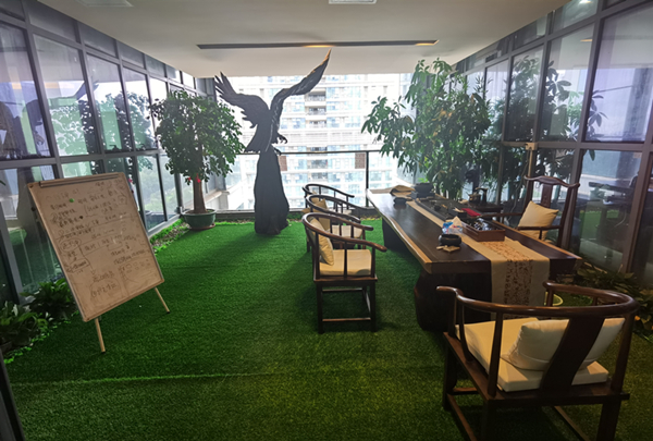 脉司云APP开发休闲区